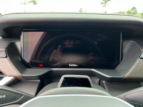 Used 2024 GMC Acadia Denali w/ Super Cruise Package image 28