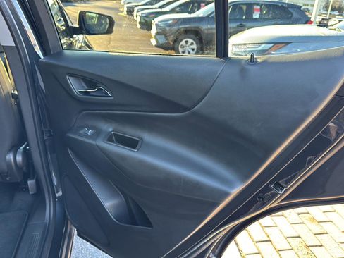 Used 2023 Chevrolet Equinox LT image 13