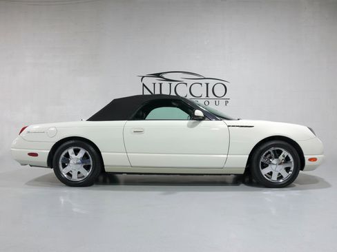 Used 2002 Ford Thunderbird image 48