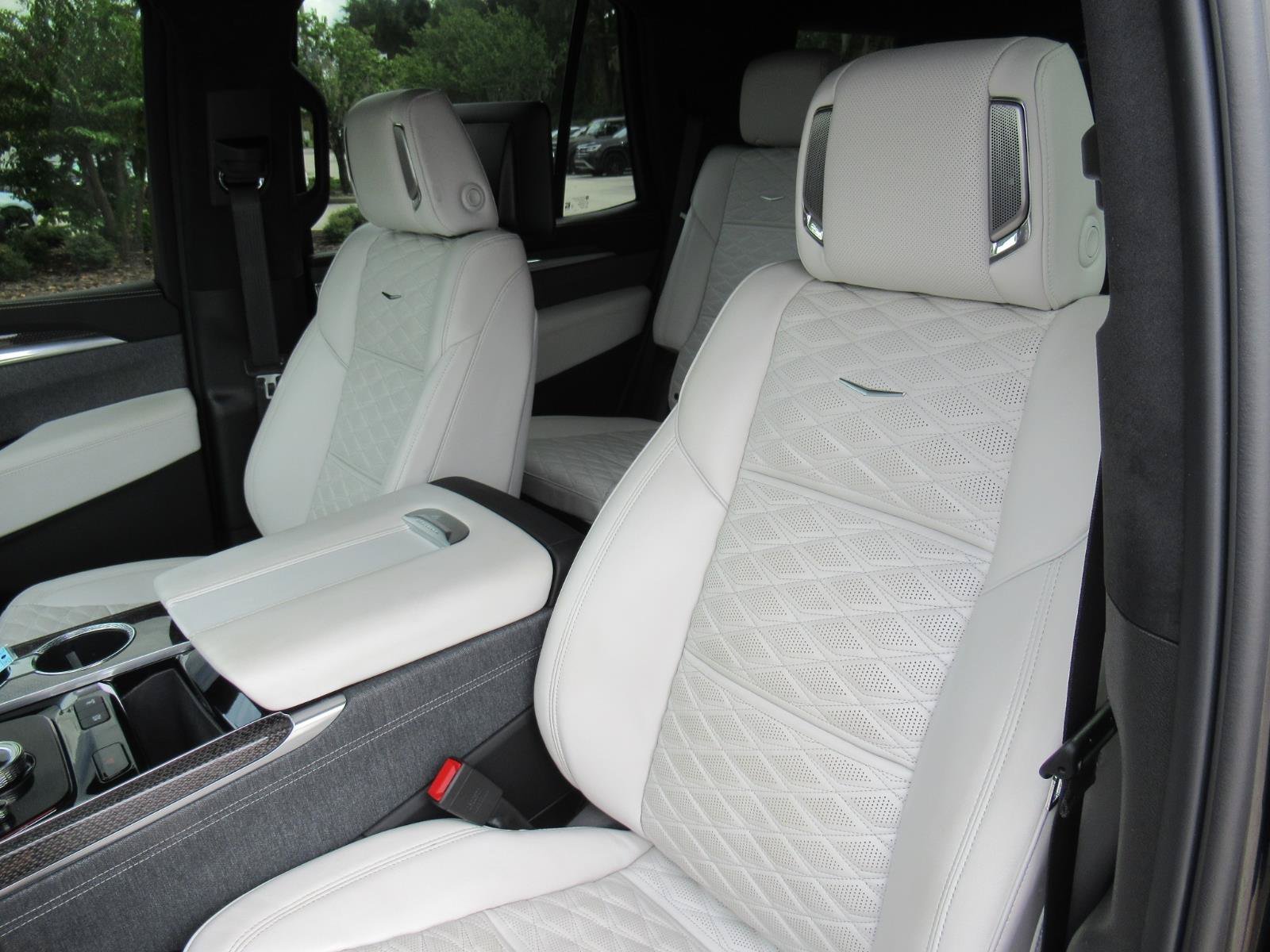 Certified 2025 Cadillac Escalade V AWD/4WD image 20