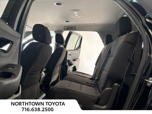 Used 2020 Chevrolet Traverse LS image 17