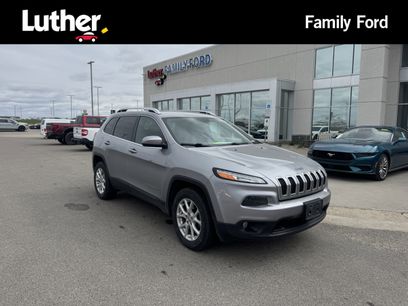 Used 2017 Jeep Cherokee Latitude w/ Cold Weather Group