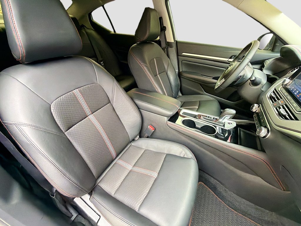 Used 2025 Nissan Altima 2.5 SR FWD image 25