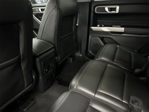 Used 2023 Ford Explorer XLT w/ Equipment Group 202A image 15