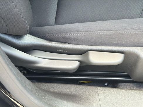 Used 2025 Chevrolet Malibu RS FWD image 31