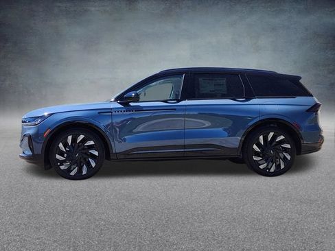 New 2026 Lincoln Nautilus Reserve w/ Jet Appearance Package AWD/4WD image 4
