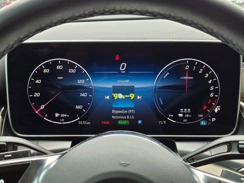 Used 2025 Mercedes-Benz GLC 350e 4MATIC image 16