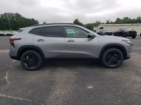 New 2026 Chevrolet Trax ACTIV w/ Driver Confidence Package FWD image 5