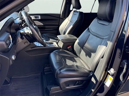 Used 2022 Ford Explorer ST w/ Equipment Group 401A image 11