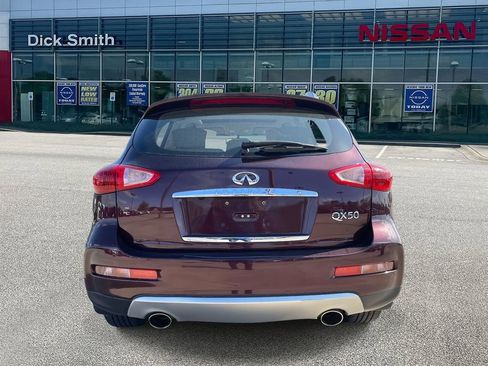 Used 2017 INFINITI QX50 AWD w/ Premium Plus Package image 5