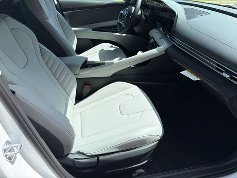New 2026 Hyundai Elantra Limited FWD image 14