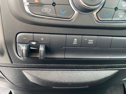 Used 2019 RAM 1500 Express w/ Express Value Package AWD/4WD image 13