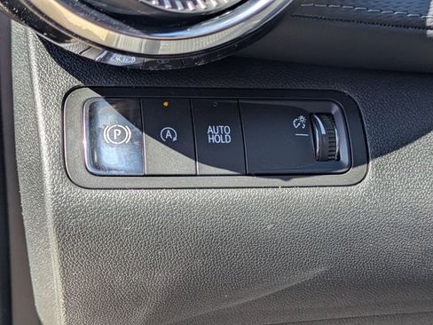 New 2026 Chevrolet Equinox LT FWD image 11