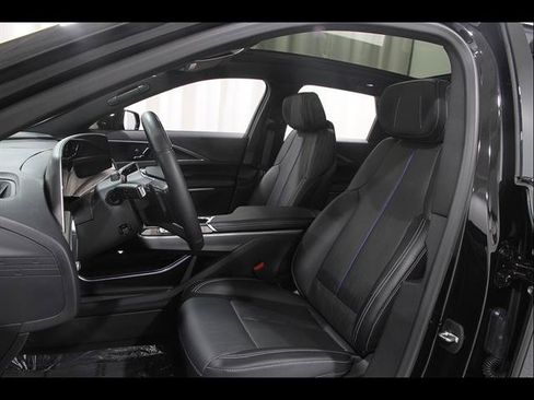 Used 2024 Cadillac Lyriq Luxury w/ LPO, Floor Liner Package AWD/4WD image 6