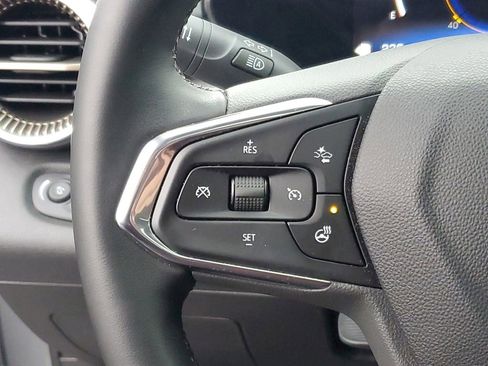 Used 2024 Chevrolet Trax ACTIV w/ Sunroof Package image 14