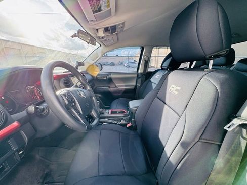 Used 2017 Toyota Tacoma SR w/ Tow Package image 9