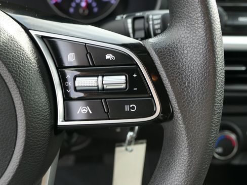 Used 2023 Kia Forte LXS w/ LXS Technology Package image 16