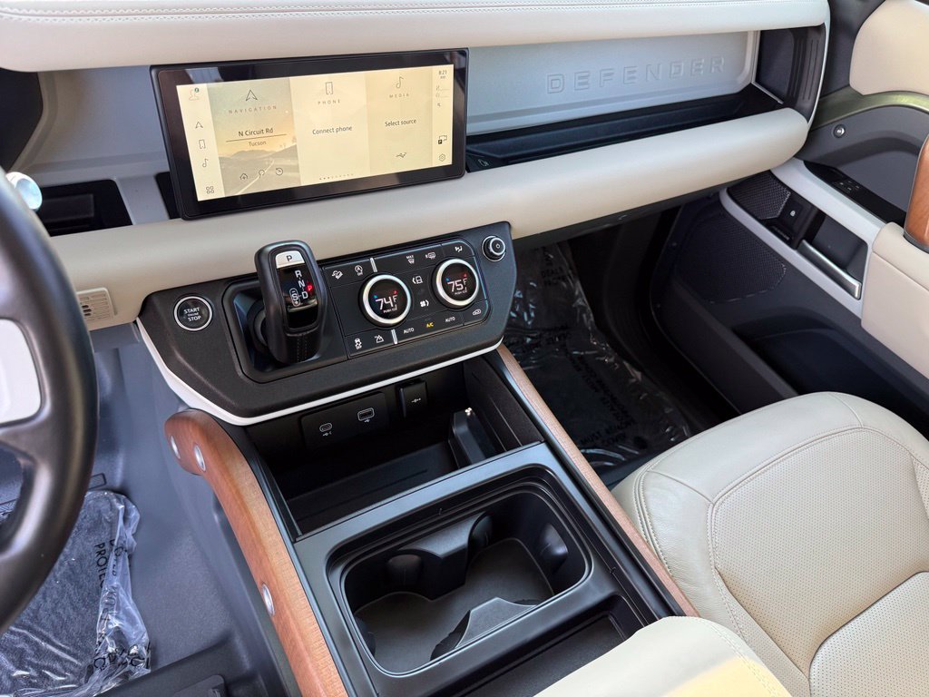 Used 2024 Land Rover Defender 110 S AWD/4WD image 12