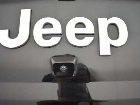 Used 2023 Jeep Gladiator Overland image 37