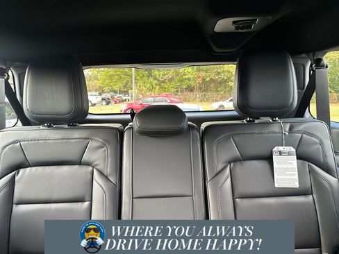 New 2025 Lincoln Navigator L Reserve w/ Jet Appearance Package image 24