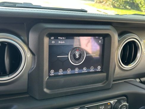 Certified 2021 Jeep Wrangler Unlimited Sahara w/ LED Lighting Group image 21