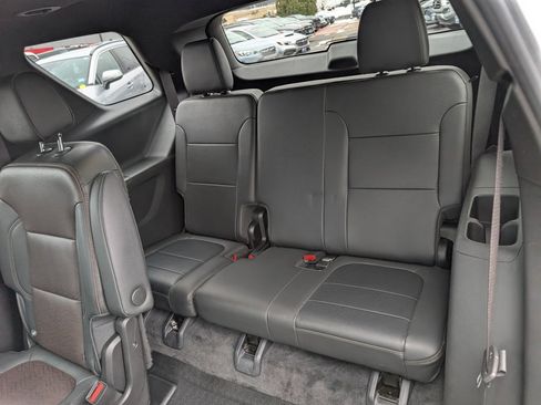 Used 2022 Chevrolet Traverse High Country image 17