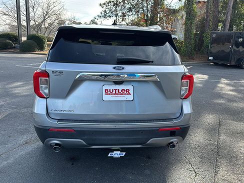 Used 2022 Ford Explorer Limited image 4