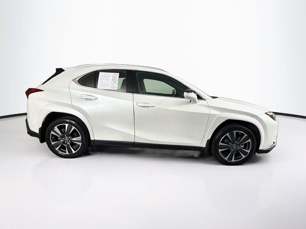 Used 2024 Lexus UX 250h FWD w/ Premium Package image 11