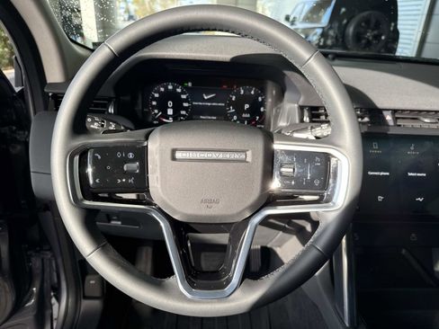 Certified 2025 Land Rover Discovery Sport S image 29