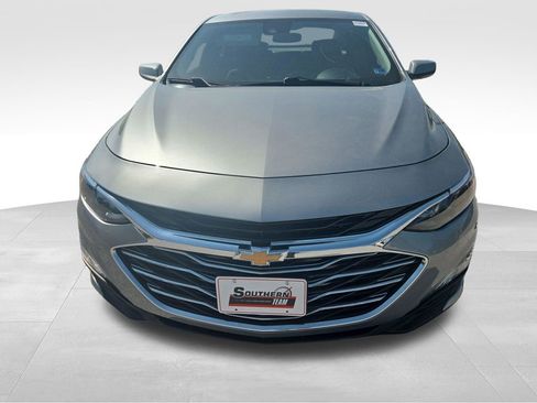 Used 2025 Chevrolet Malibu LT FWD image 9
