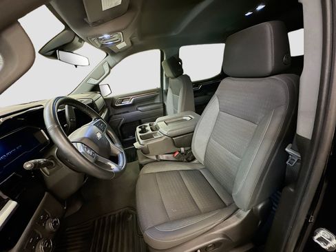 Used 2023 Chevrolet Silverado 1500 LT image 13