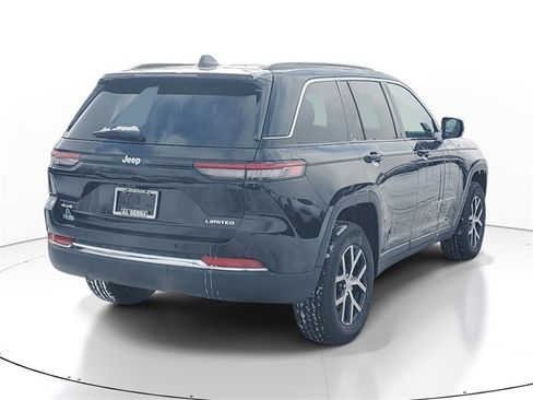 New 2025 Jeep Grand Cherokee Limited w/ Trailer Tow Package image 4