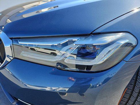 Certified 2023 BMW 530e w/ Premium Package image 32