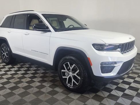 New 2025 Jeep Grand Cherokee Limited image 1