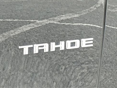 Used 2025 Chevrolet Tahoe LS RWD image 21