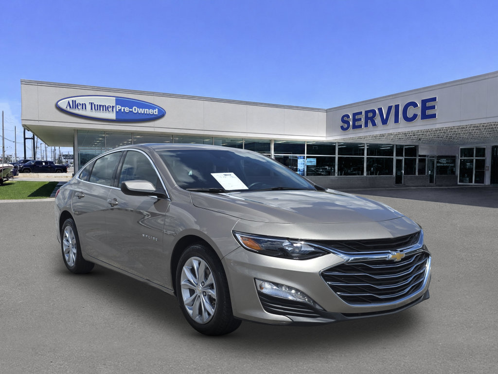 Used 2025 Chevrolet Malibu LT FWD image 2