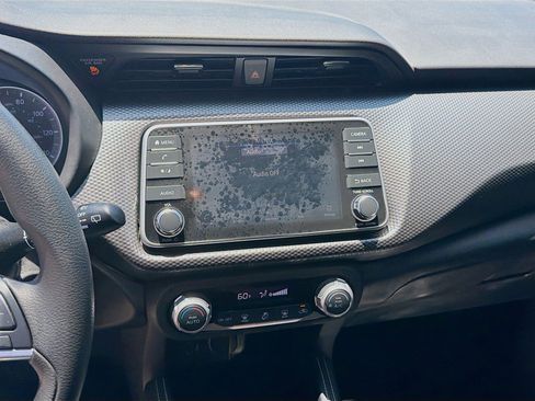 Used 2020 Nissan Kicks SV FWD image 10