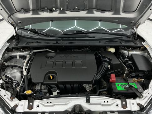 Used 2016 Toyota Corolla FWD image 40
