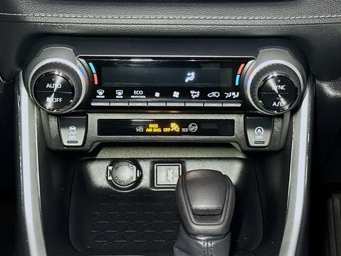 Certified 2024 Toyota RAV4 XLE AWD/4WD image 13