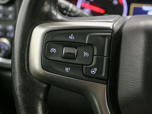 Used 2019 Chevrolet Silverado 1500 LTZ AWD/4WD image 32