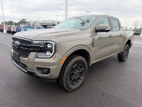 Used 2025 Ford Ranger Lariat w/ Black Appearance Package AWD/4WD image 1