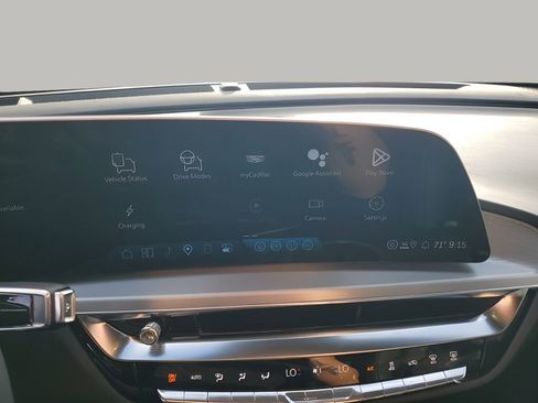 New 2026 Cadillac Lyriq Sport image 37