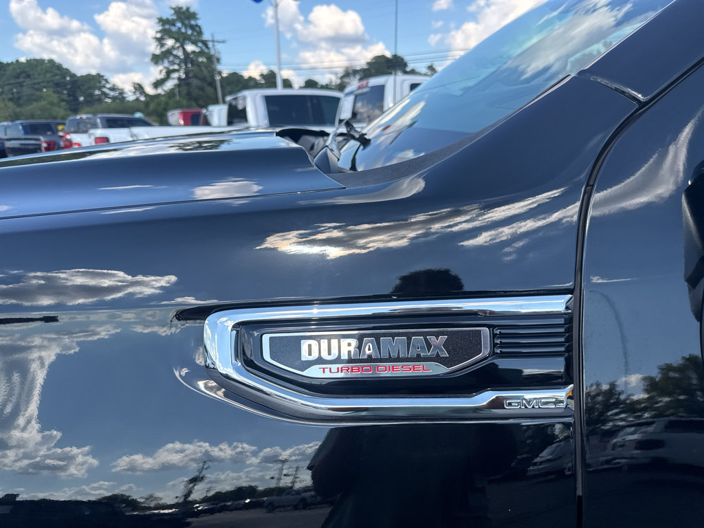 Used 2025 GMC Sierra 1500 Denali AWD/4WD image 10