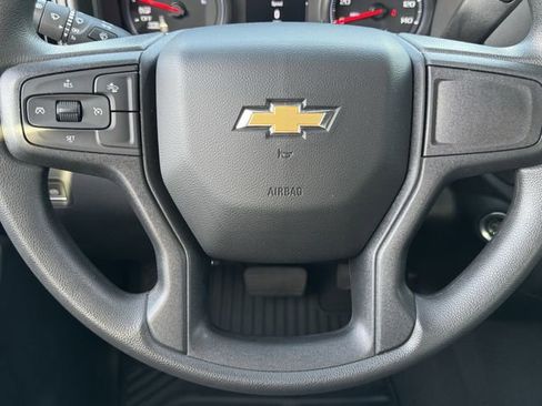 Used 2023 Chevrolet Silverado 1500 Custom image 7