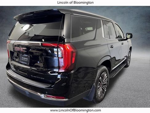 Used 2025 GMC Yukon Elevation AWD/4WD image 6