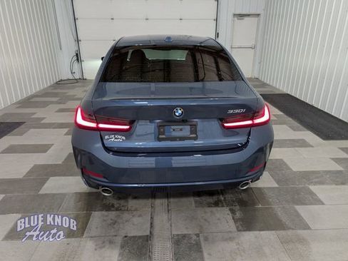 Used 2025 BMW 330i Sedan w/ Convenience Package RWD image 3
