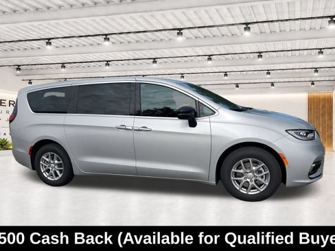 New 2026 Chrysler Pacifica Select FWD image 14