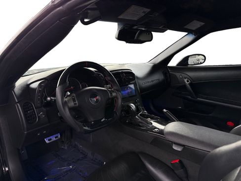 Used 2010 Chevrolet Corvette w/ Preferred Equipment Group image 9