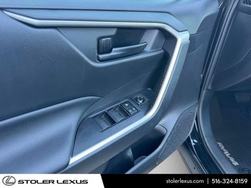 Used 2020 Toyota RAV4 LE w/ All Weather Liner Package AWD/4WD image 22