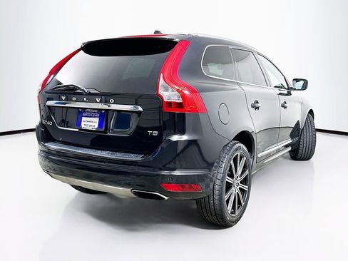 Used 2016 Volvo XC60 T5 Premier w/ Proximity Package image 7
